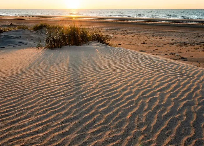 شقة On The 3rd Floor With Phenomenal Sea View ميدل كيرك